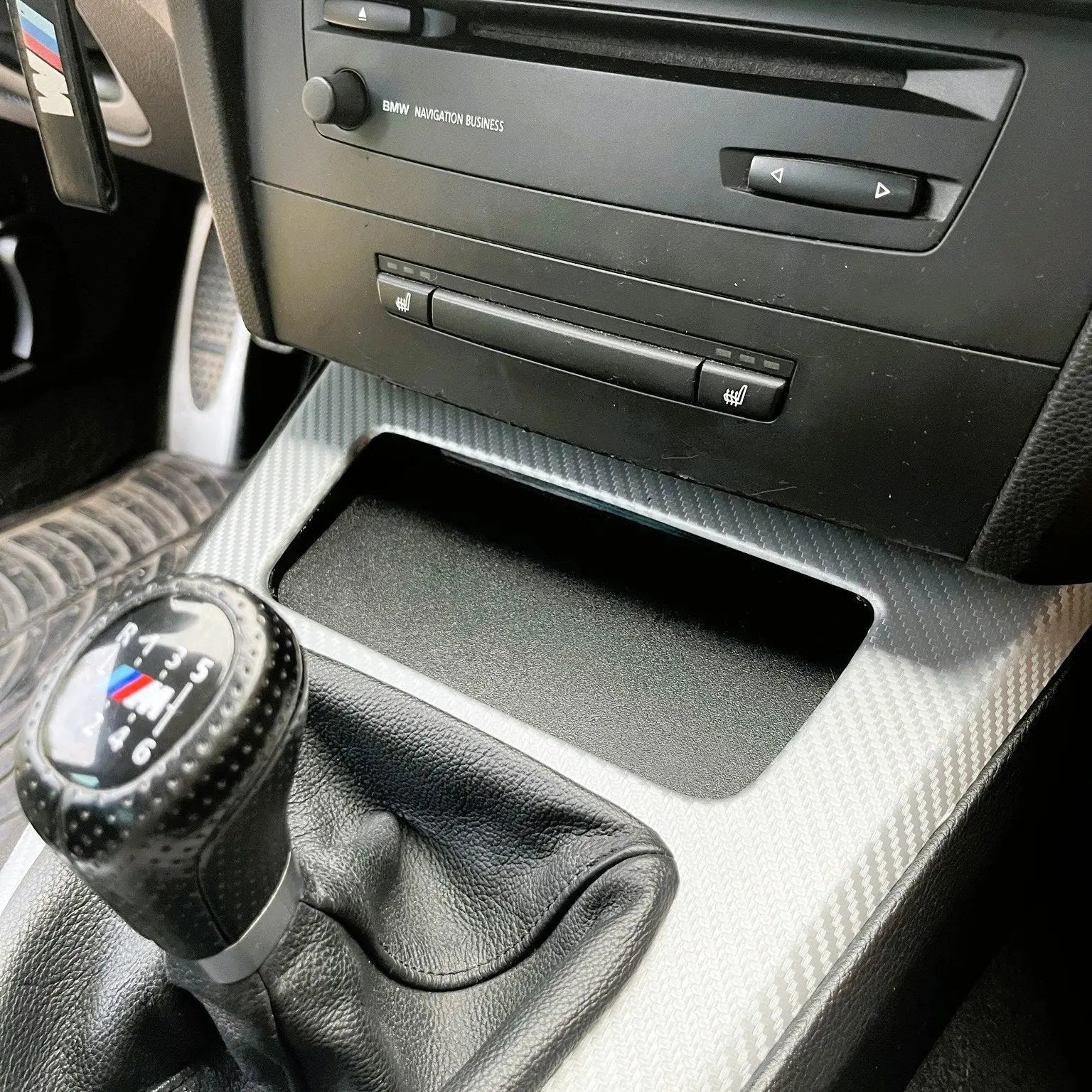 Kabelloses Ladepad für BMW 3er - Serie (E90, E91, E92, E93) - Exact Designs