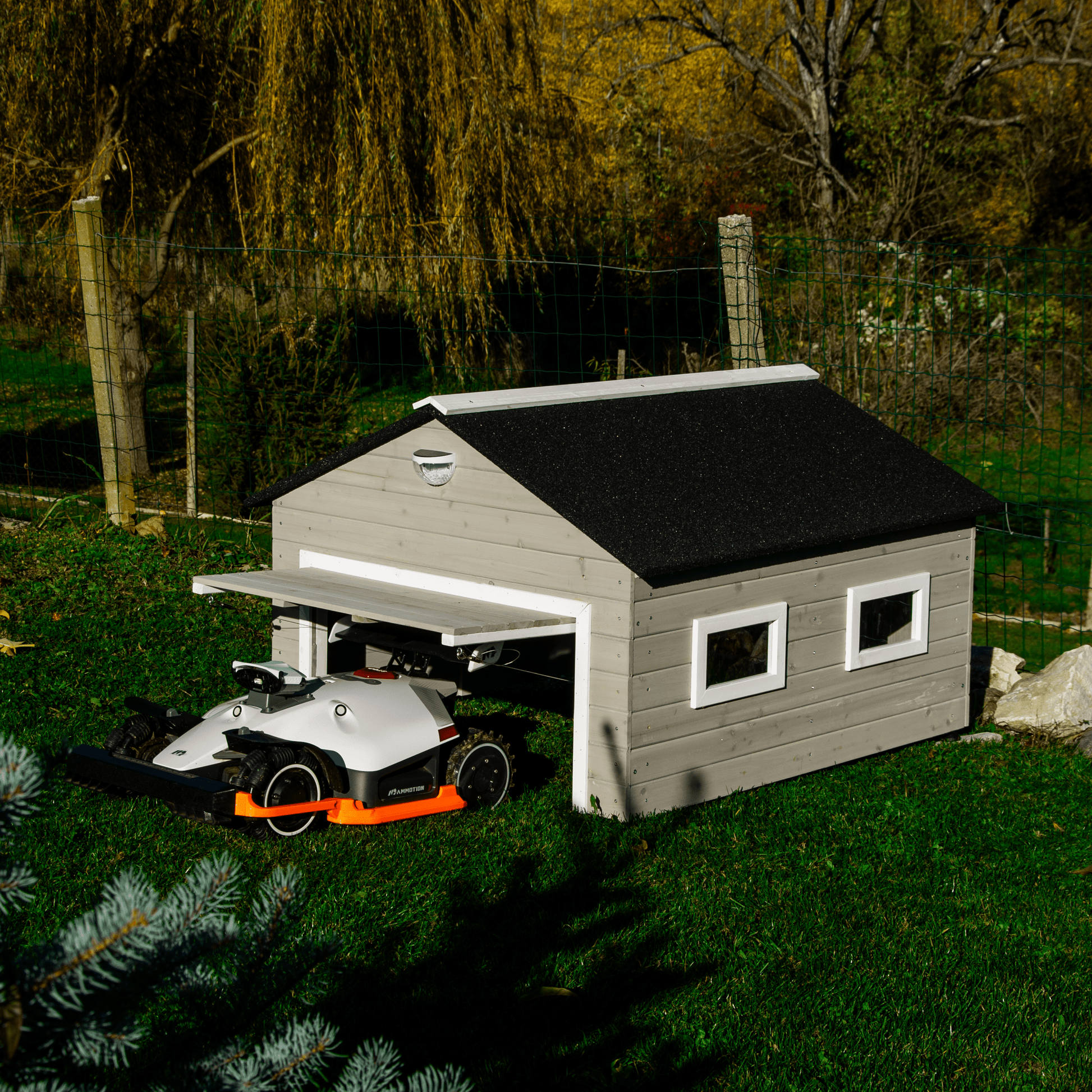 My Robot Home Plus – Automatische Garage für Mähroboter - Exact Designs